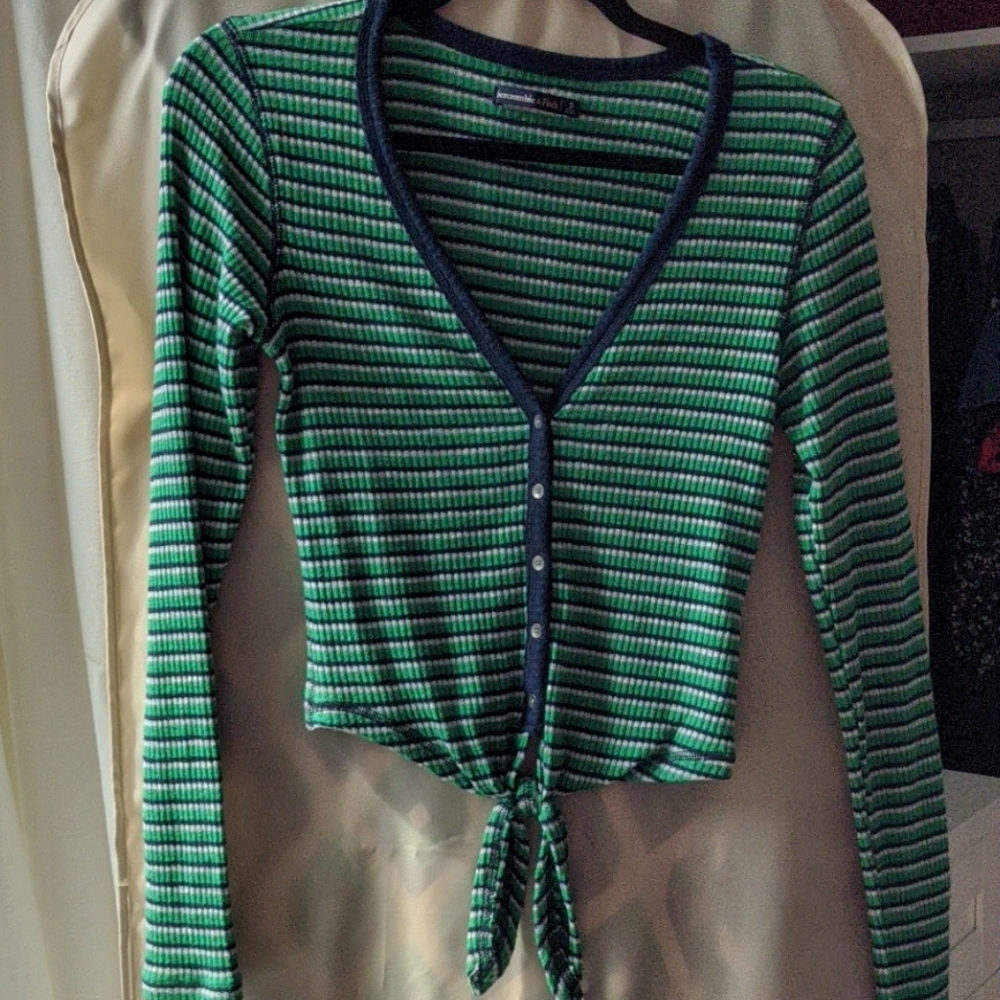 That perfect 90s style ribbed Abercrombie top